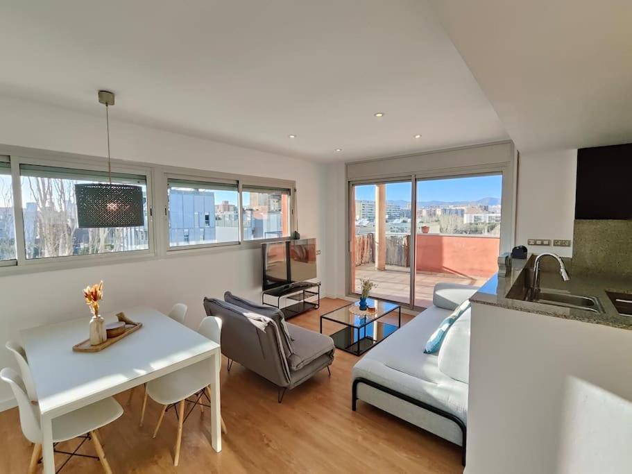 Large Terrace Luxury Apartment Sant Adria de Besos Exterior photo