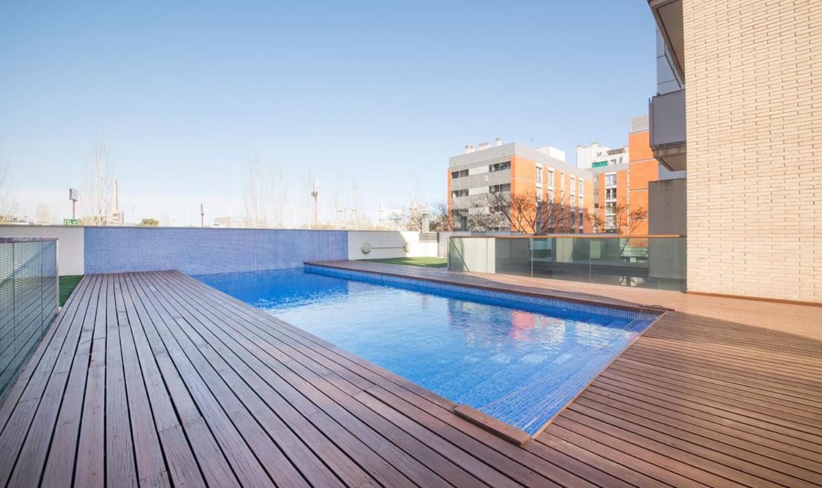 Large Terrace Luxury Apartment Sant Adria de Besos Exterior photo